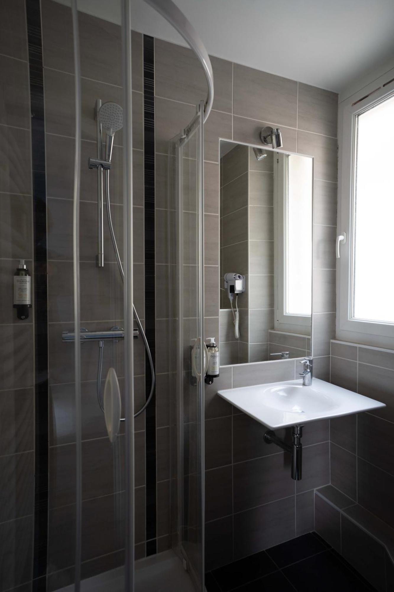 Hotel Le Croiseur Ginette - Entierement Renove Сен-Мало Экстерьер фото